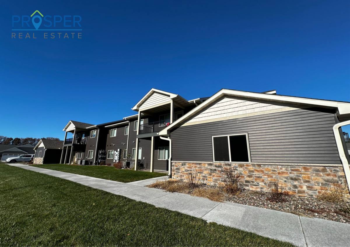 Apartment for rent at 1614 Keanan Lane, Altoona, WI 54720