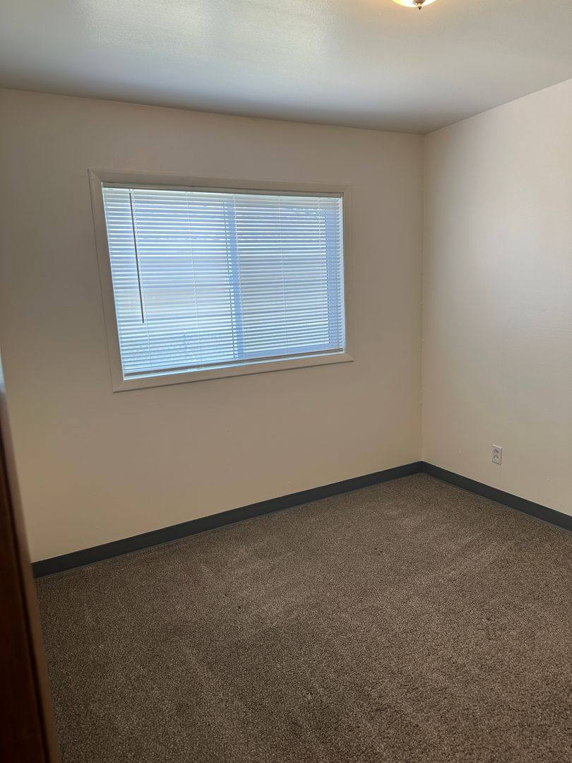 House for rent at 812 Lindberg Lane, Moses Lake, WA 98837