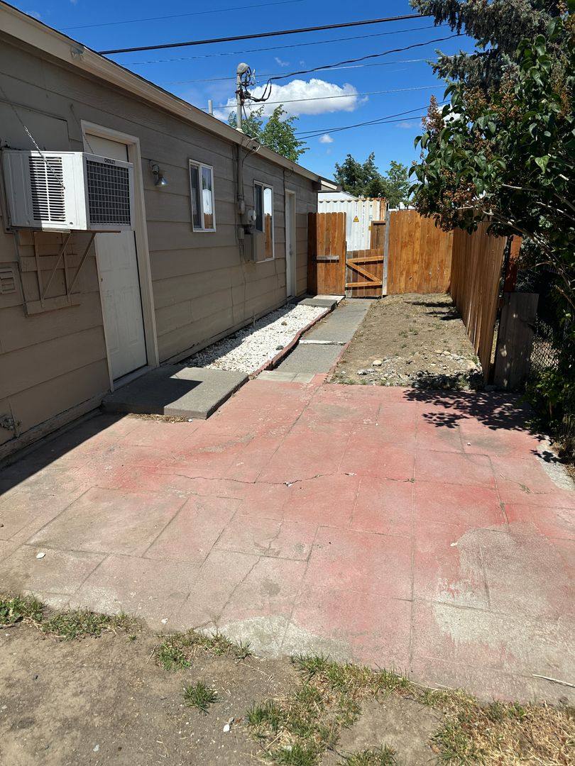 House for rent at 812 Lindberg Lane, Moses Lake, WA 98837