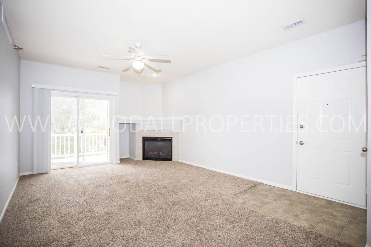 Condo for rent at 1760 SE La Grant Parkway, Waukee, IA 50263