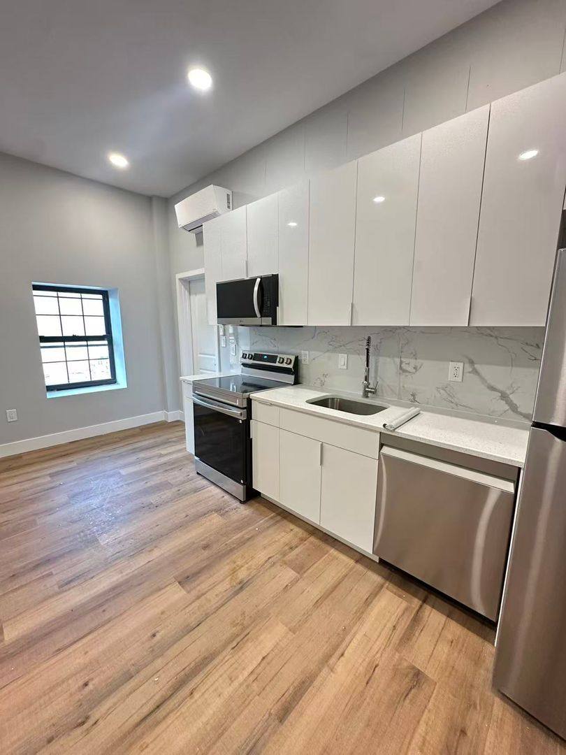 Apartment for rent at 1407-11 Point Breeze Ave, Philadelphia, PA 19146