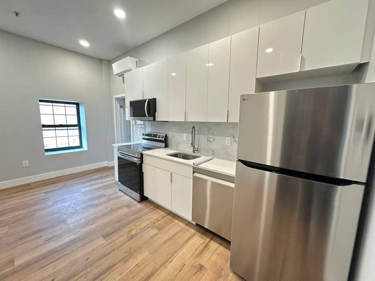 Apartment for rent at 1407-11 Point Breeze Ave, Philadelphia, PA 19146