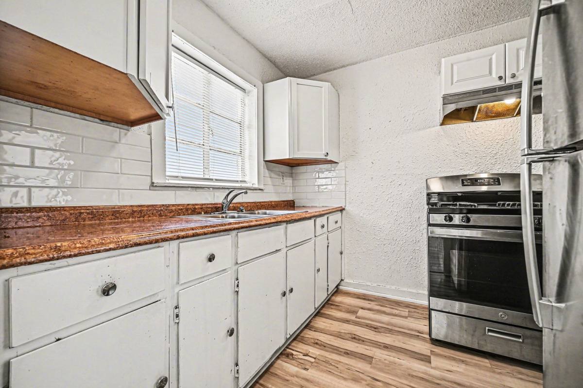 House for rent at 4216 Cleveland Ave, Kansas City, MO 64130