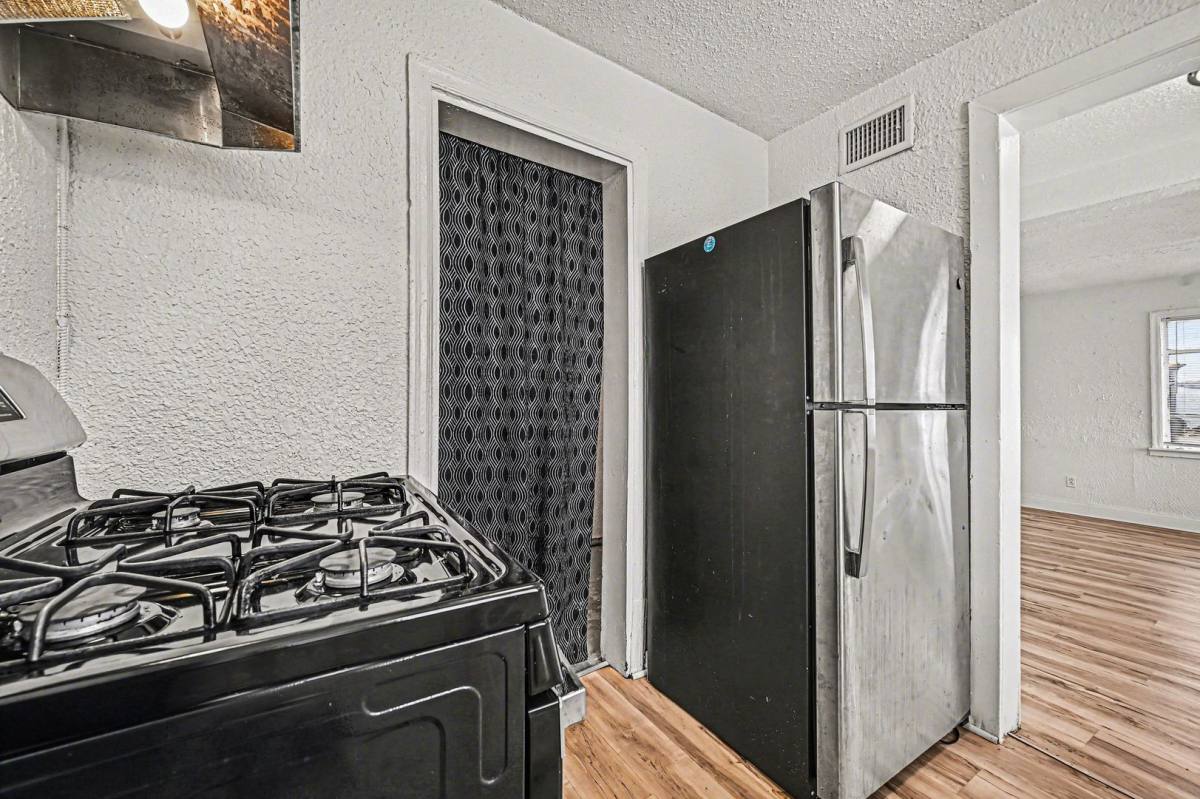 House for rent at 4216 Cleveland Ave, Kansas City, MO 64130