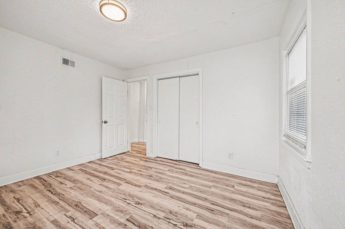 House for rent at 4216 Cleveland Ave, Kansas City, MO 64130