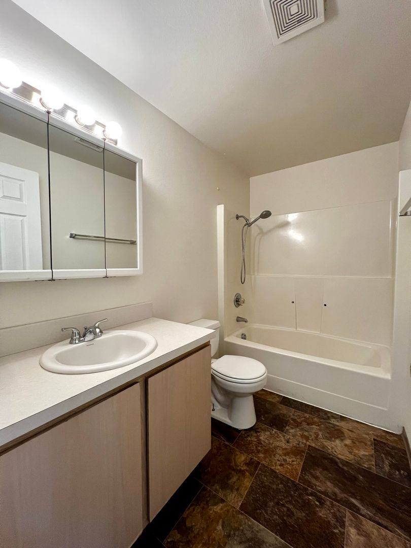 Apartment for rent at 1409 Folsom Ave, Yakima, WA 98902