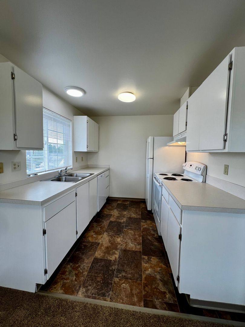 Apartment for rent at 1409 Folsom Ave, Yakima, WA 98902