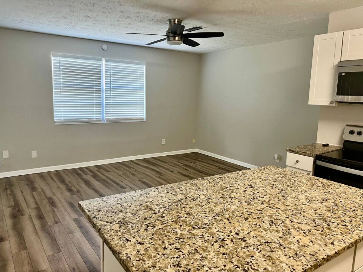 House for rent at 10964 Bacall Rd W, Jacksonville, FL 32218