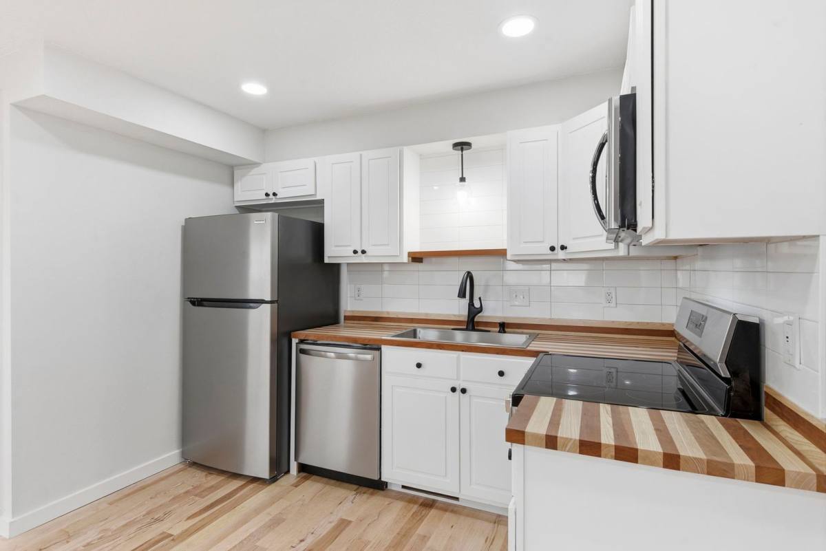 Apartment for rent at 2831 E University, Springfield, MO 65804