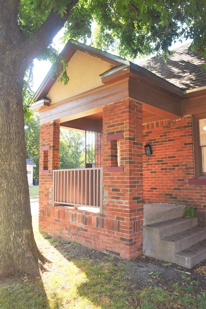 Apartment for rent at 1020 NE 18th St, Oklahoma City, OK 73111