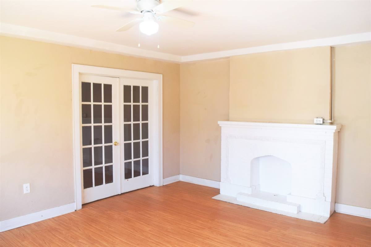Apartment for rent at 1020 NE 18th St, Oklahoma City, OK 73111