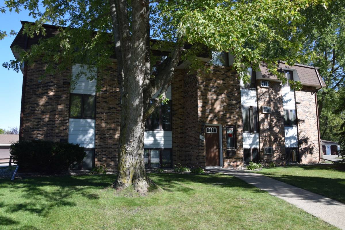 Apartment for rent at 125 Heather Lane, Mankato, MN 56001