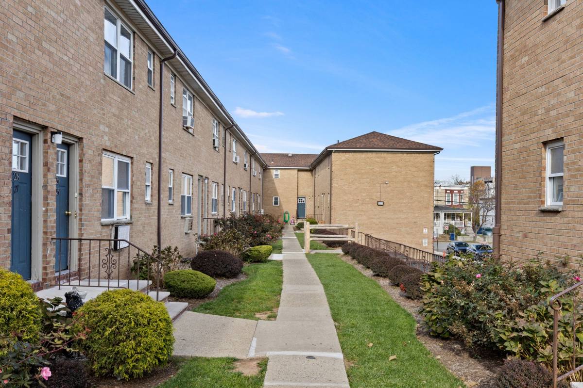 Apartment for rent at 15 Lehigh St, Hackensack, NJ 07601