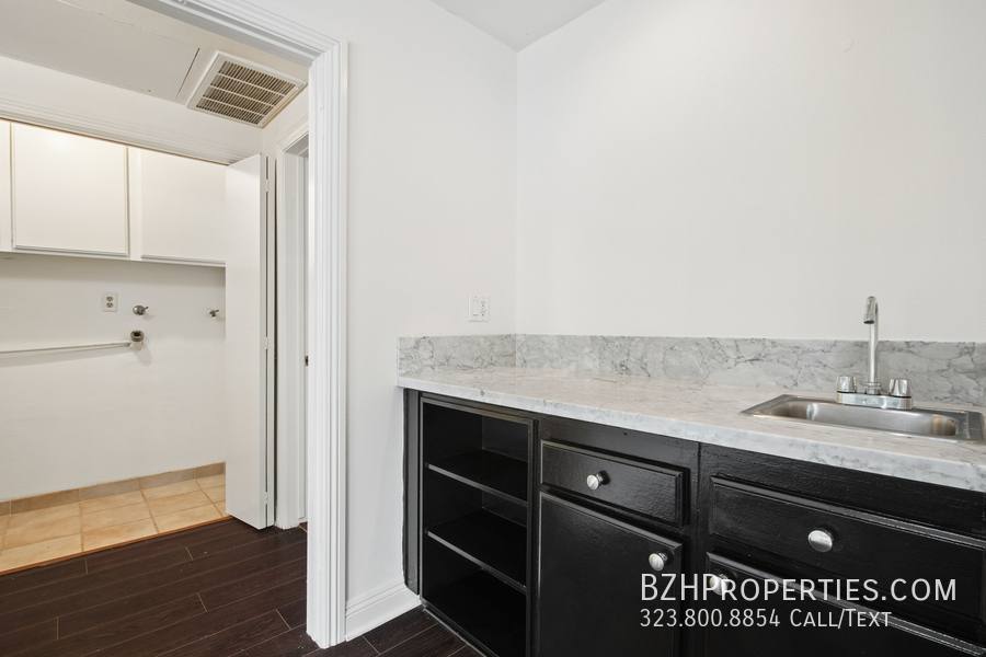 Apartment for rent at 8865 Alden Dr #101, Los Angeles, CA 90048