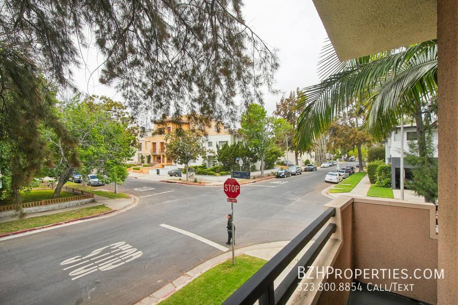 Apartment for rent at 8865 Alden Dr #101, Los Angeles, CA 90048