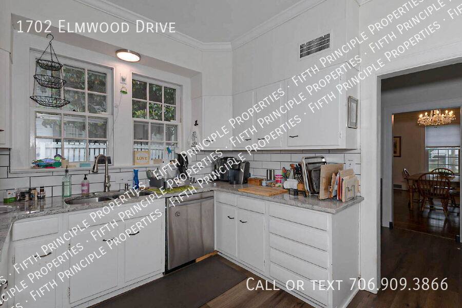 House for rent at 1702 Elmwood Dr, Columbus, GA 31906