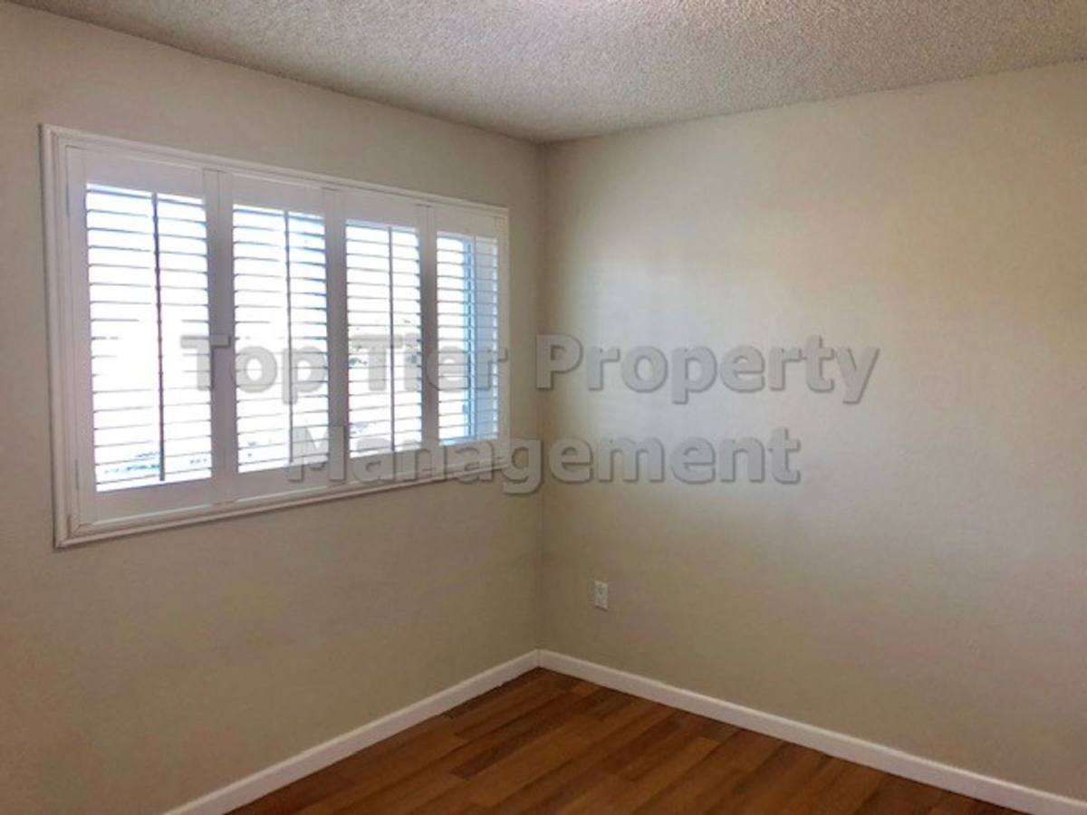 Townhouse for rent at 1803 Chinquapin Court, Concord, CA 94519