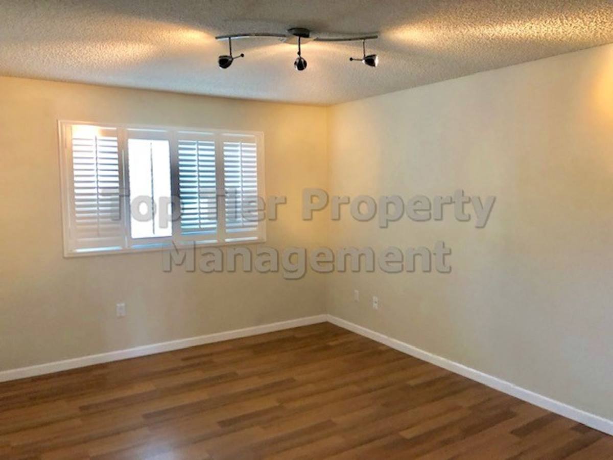 Townhouse for rent at 1803 Chinquapin Court, Concord, CA 94519