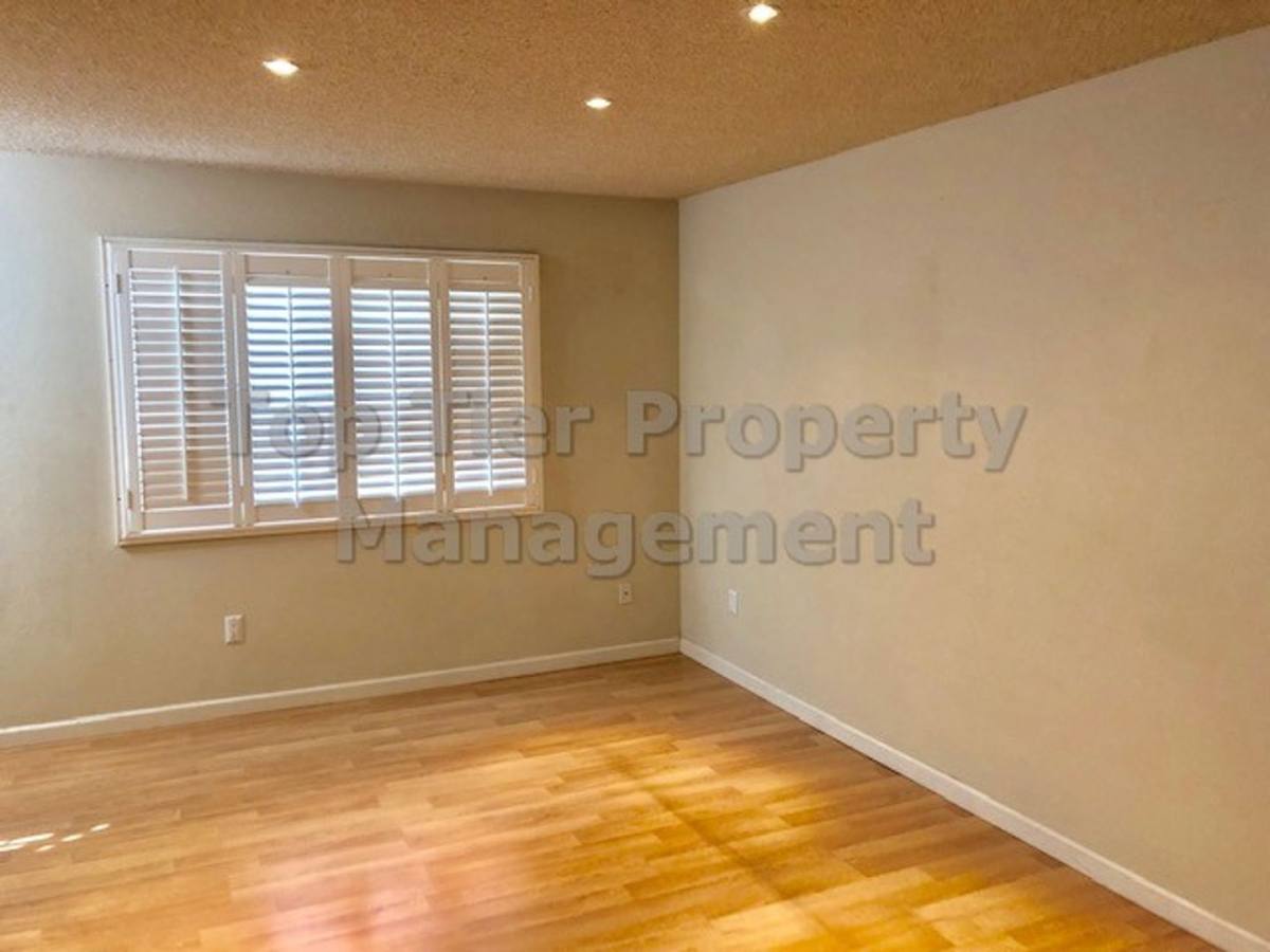 Townhouse for rent at 1803 Chinquapin Court, Concord, CA 94519