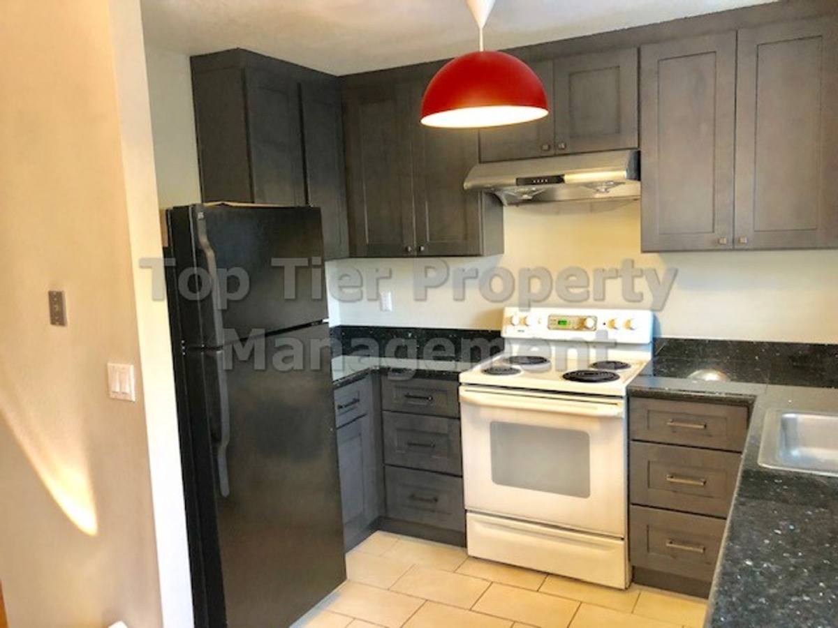 Townhouse for rent at 1803 Chinquapin Court, Concord, CA 94519