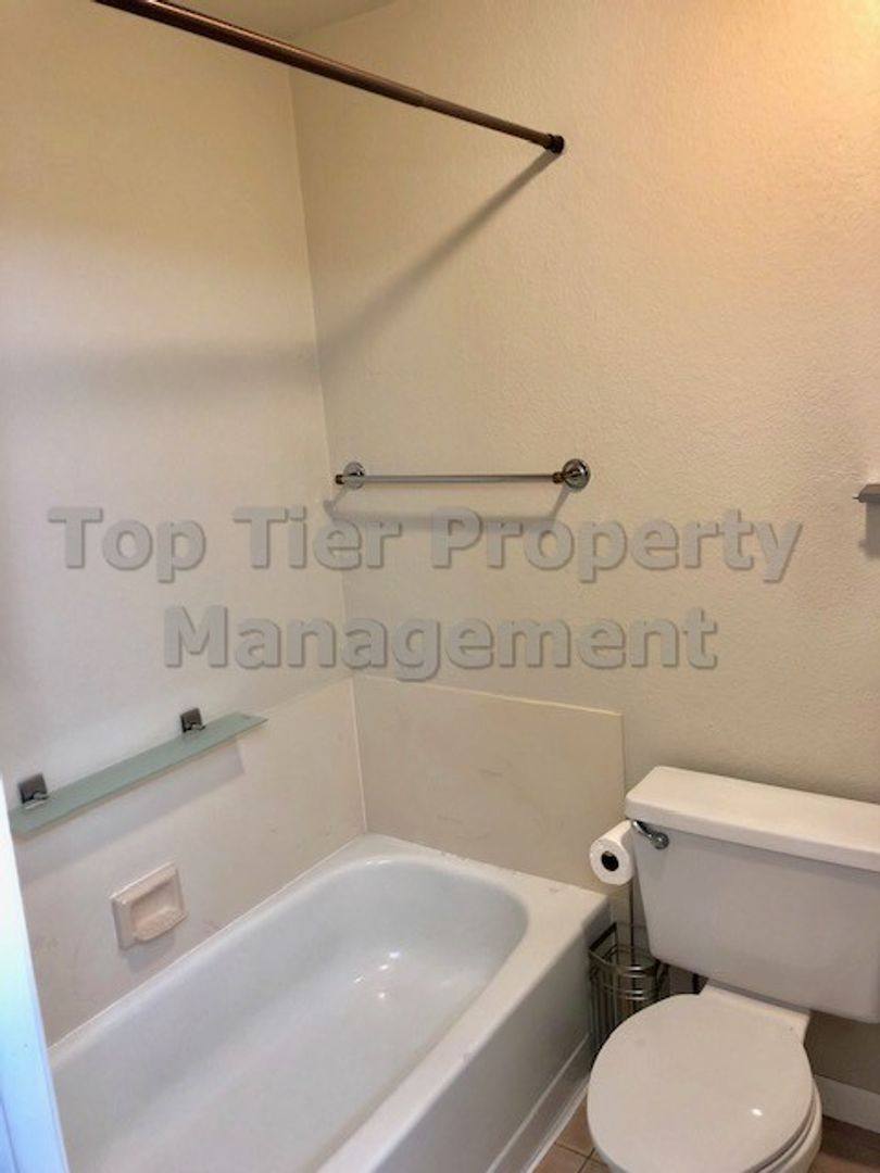 Townhouse for rent at 1803 Chinquapin Court, Concord, CA 94519