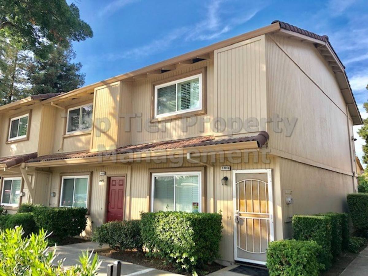 Townhouse for rent at 1803 Chinquapin Court, Concord, CA 94519