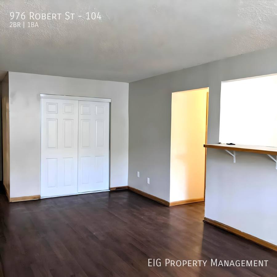 Condo for rent at 976 Robert St #104, Saint Paul, MN 55118