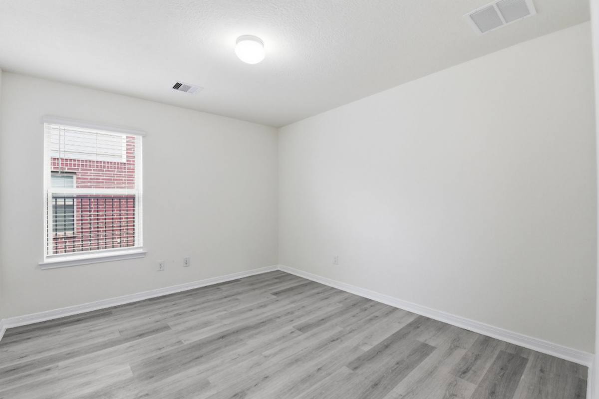 House for rent at 10433 Russell Pines Dr, Rosharon, TX 77583