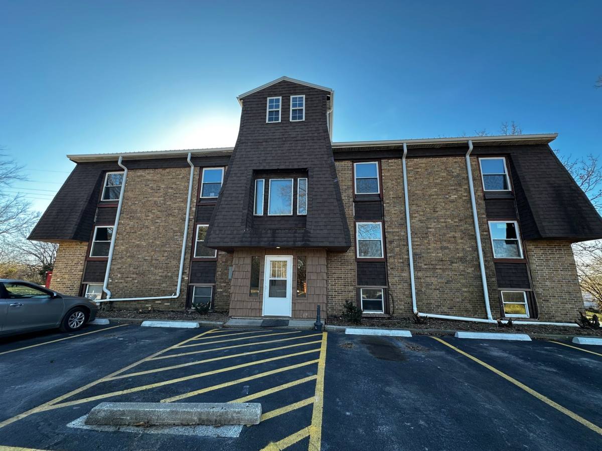 Apartment for rent at 4930 Vernon Rd, Sedalia, MO 65301
