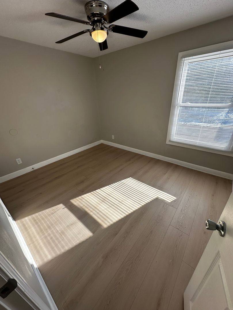Apartment for rent at 4930 Vernon Rd, Sedalia, MO 65301