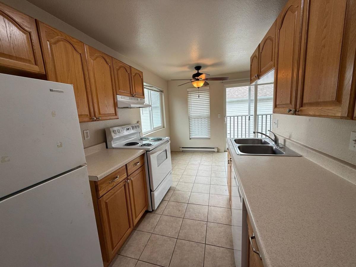 Apartment for rent at 12326 33rd Ave NE, Seattle, WA 98125