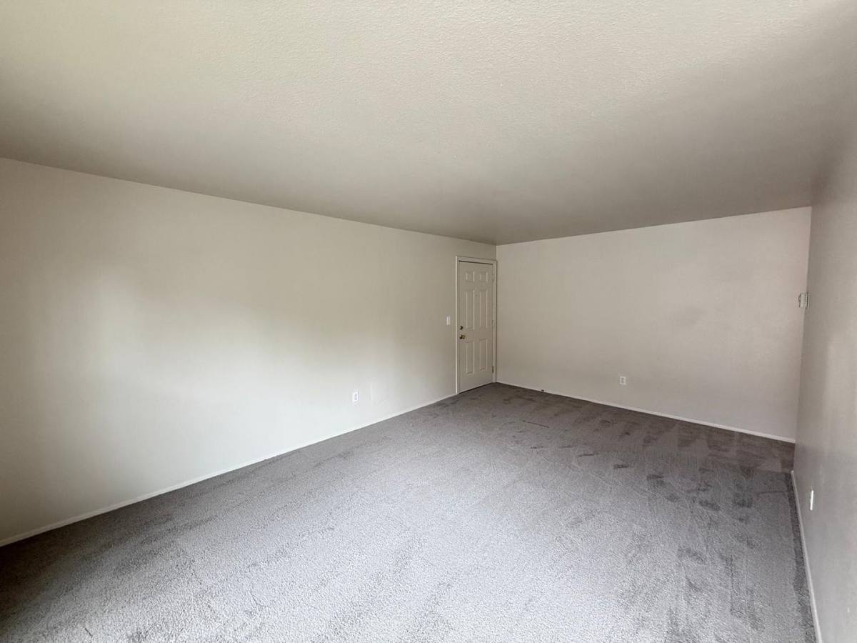 Apartment for rent at 12326 33rd Ave NE, Seattle, WA 98125