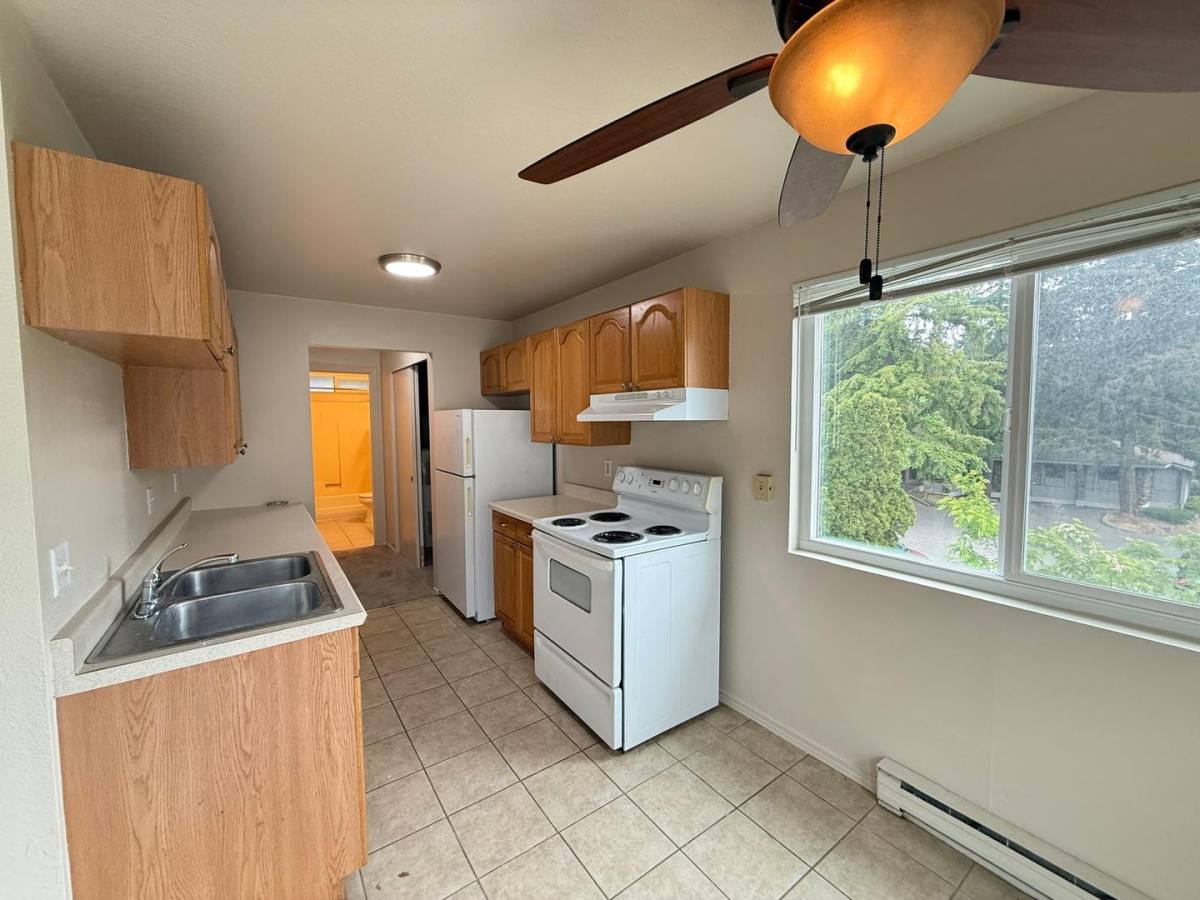 Apartment for rent at 12326 33rd Ave NE, Seattle, WA 98125