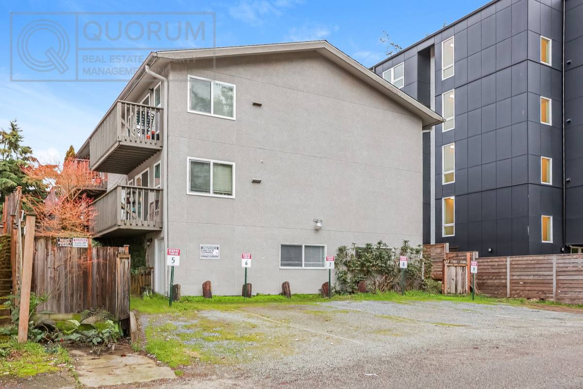 Apartment for rent at 12326 33rd Ave NE, Seattle, WA 98125