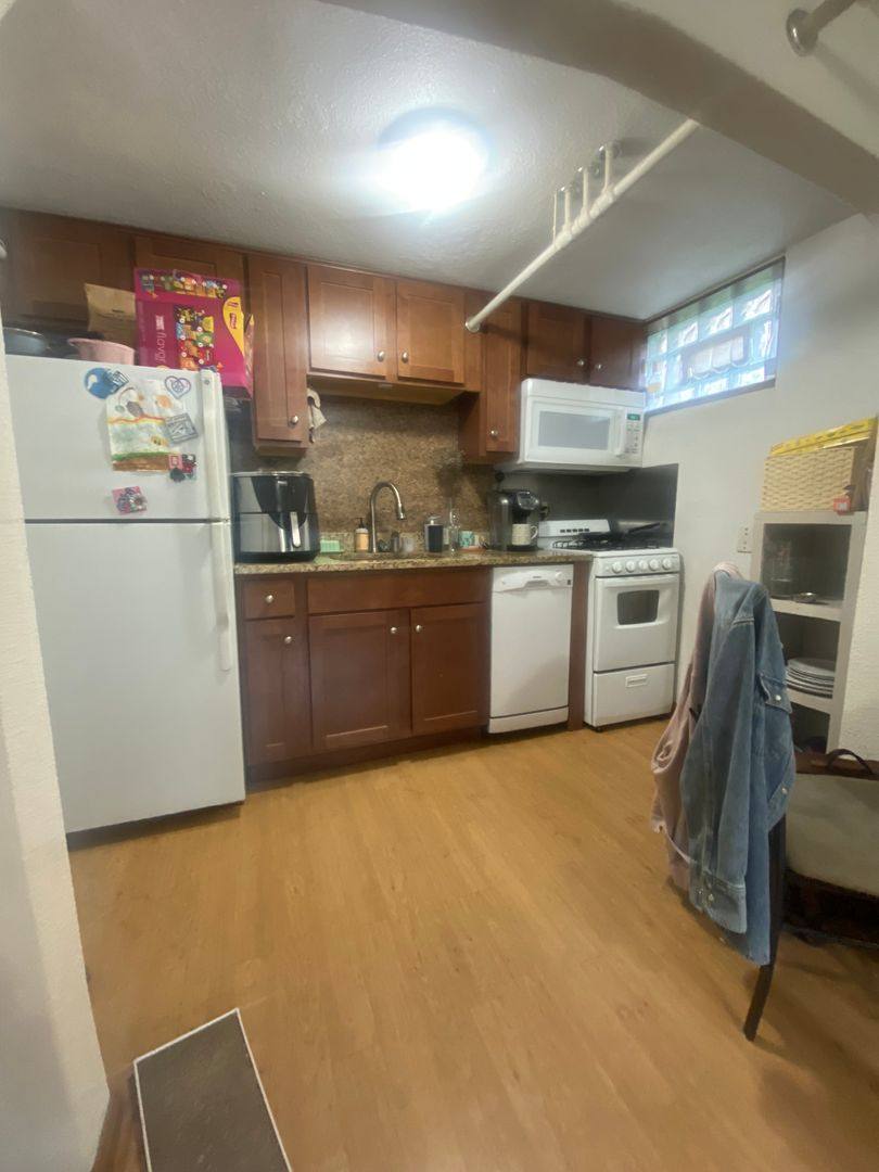Apartment for rent at 4537 France Ave S, Minneapolis, MN 55410