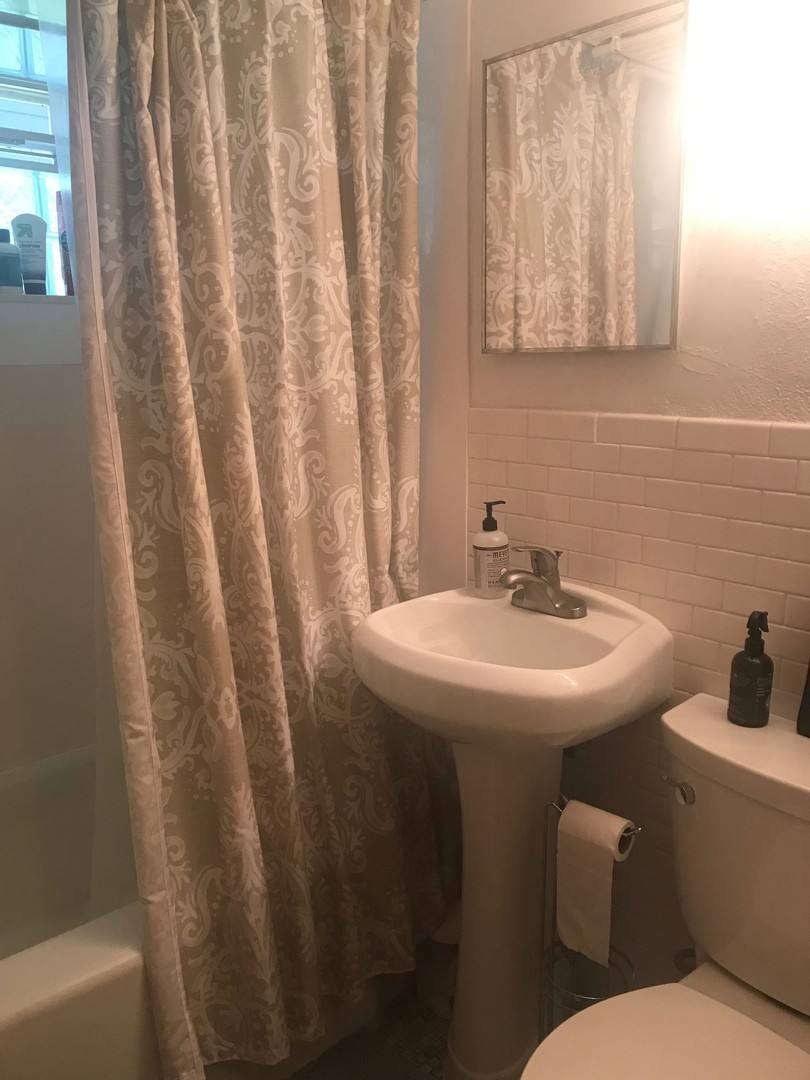 Apartment for rent at 4537 France Ave S, Minneapolis, MN 55410