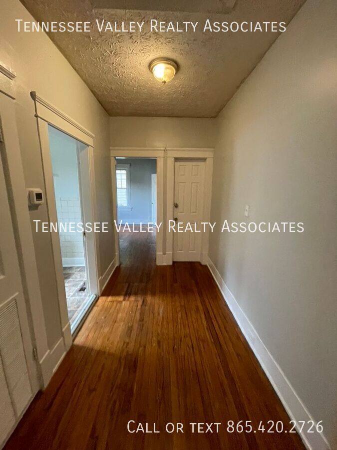 House for rent at 2649 Parkview Ave, Knoxville, TN 37914