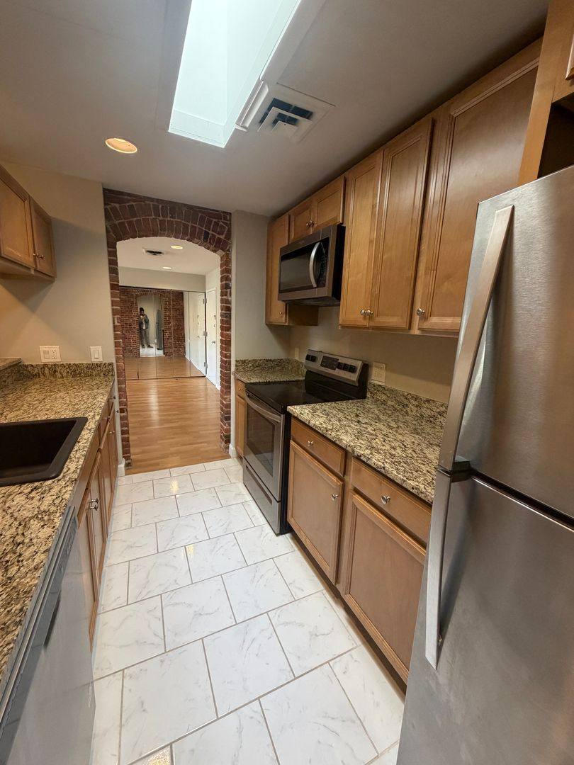 Apartment for rent at 102 Church St, Philadelphia, PA 19106