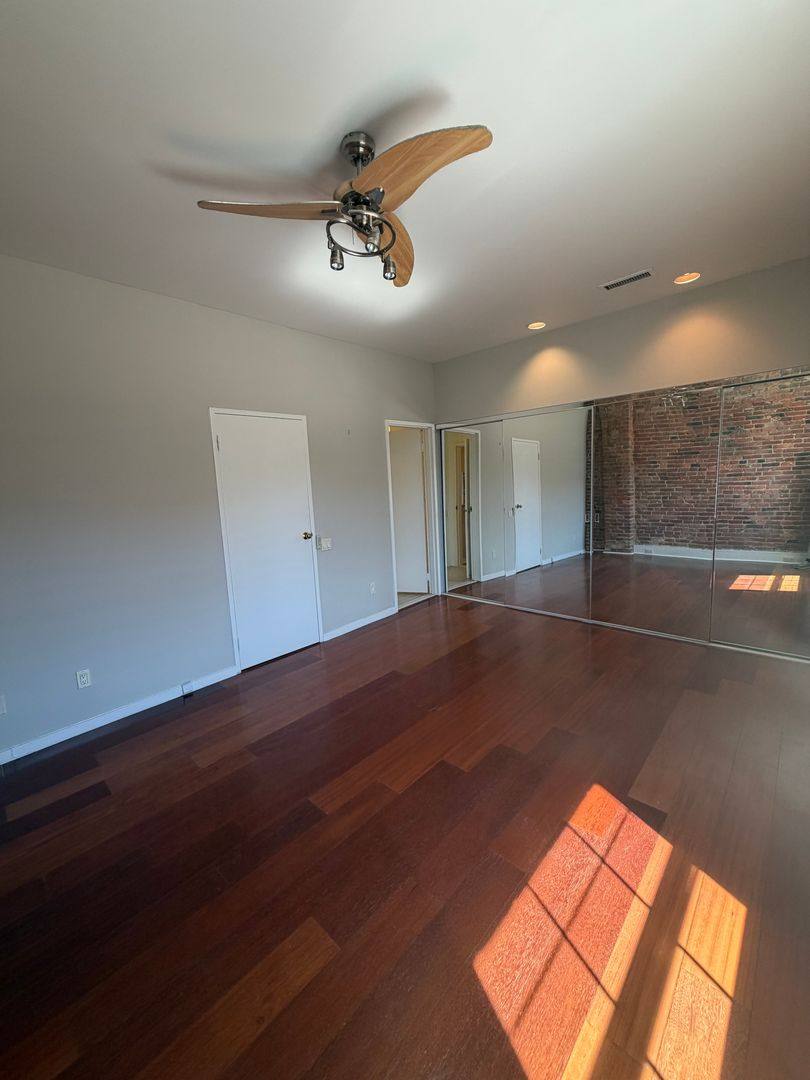 Apartment for rent at 102 Church St, Philadelphia, PA 19106