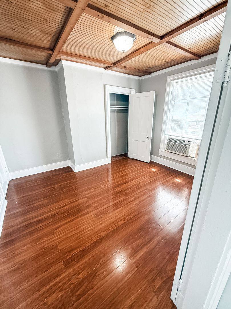Apartment for rent at 702 Luttrell St, Knoxville, TN 37917