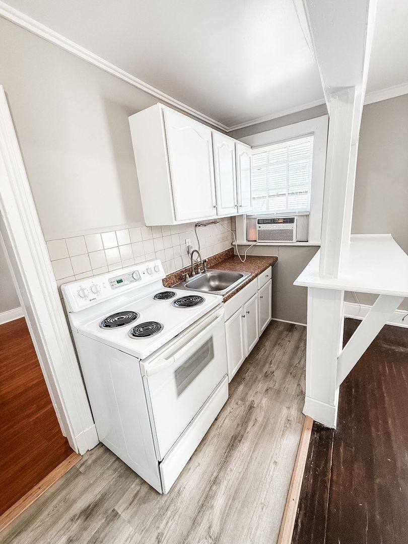 Apartment for rent at 702 Luttrell St, Knoxville, TN 37917
