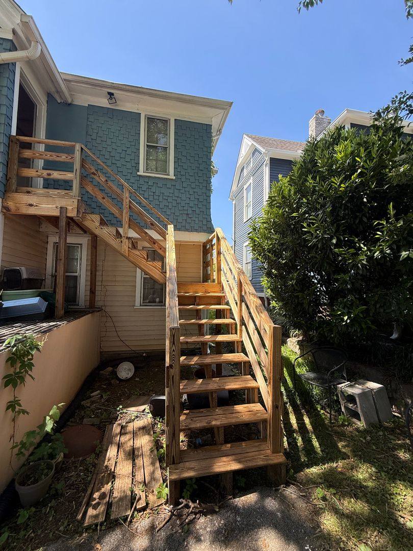Apartment for rent at 702 Luttrell St, Knoxville, TN 37917