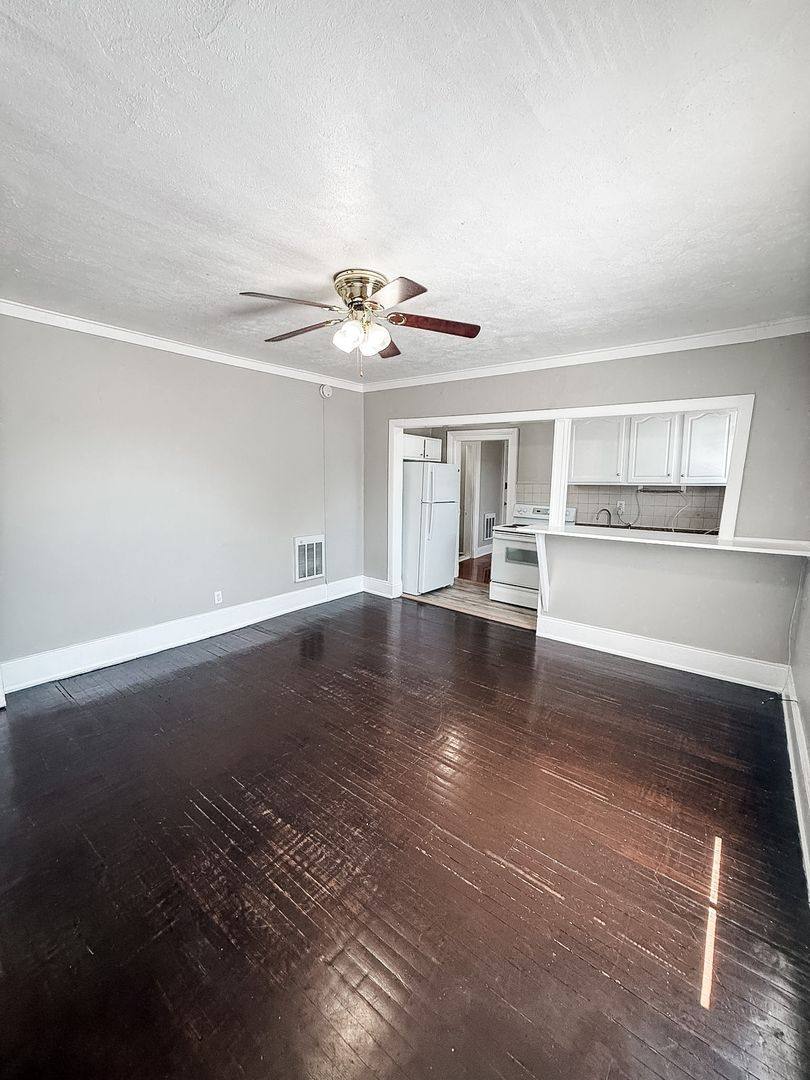 Apartment for rent at 702 Luttrell St, Knoxville, TN 37917