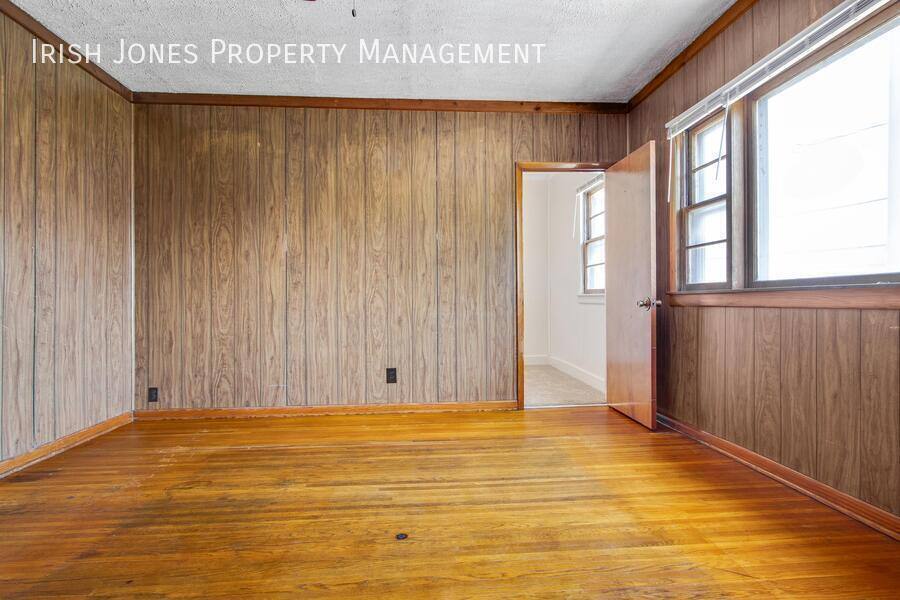Apartment for rent at 494 S Ogden St #2, Buffalo, NY 14206