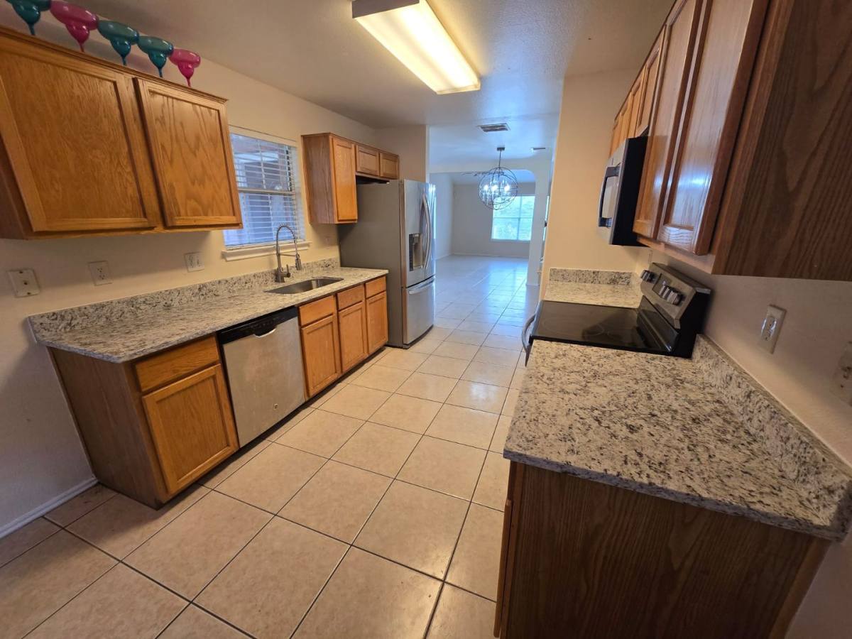 House for rent at 566 Rattler Bluff, San Antonio, TX 78251