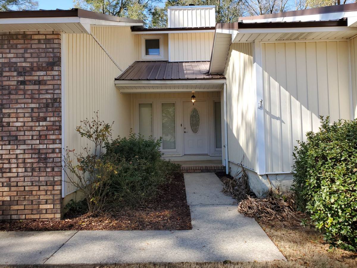 House for rent at 111 Liveoak Dr, Enterprise, AL 36330