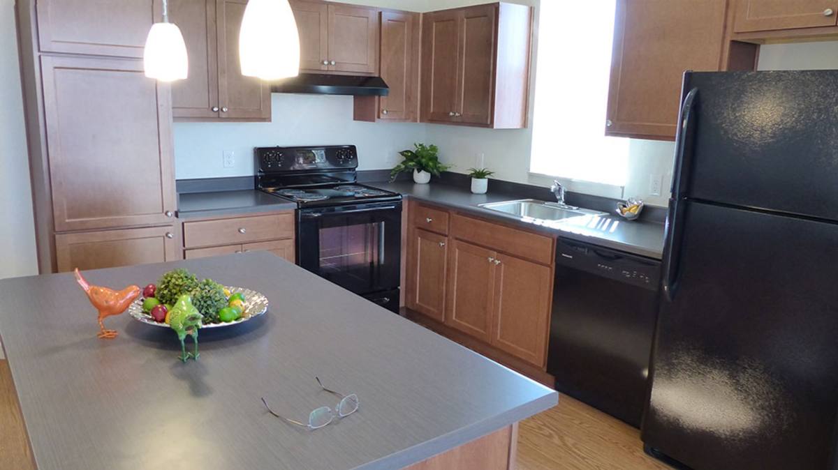Apartment for rent at 1305 N Peoria St, Aurora, CO 80010