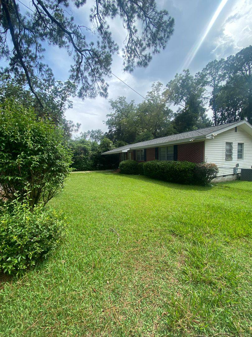 House for rent at 216 N Lipona, Tallahassee, FL 32304