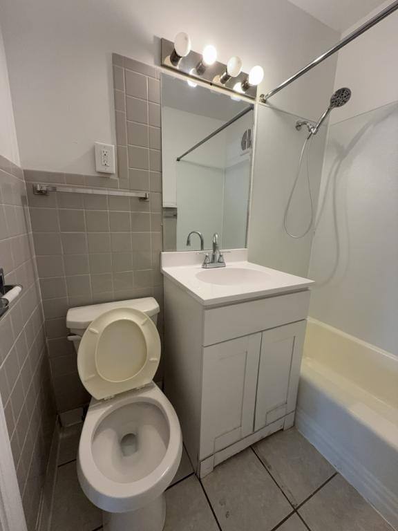 House for rent at 4334 Hickory Ave, Hammond, IN 46327