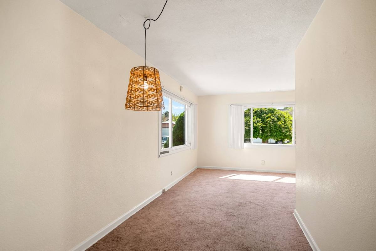 Apartment for rent at 908 Bryan St, Wenatchee, WA 98801